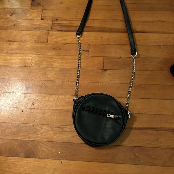 Handbag Women handbag -Emoji round purse can be used as a cross body bag. - Picture 4 of 5